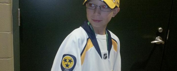LIVE FROM THE NHL DRAFT: Preds runner Nik debuts new jersey… The runner for the Nashville Predators quickly became the most famous runner in history, debuting the new 2011-12 jersey on the draft floor.