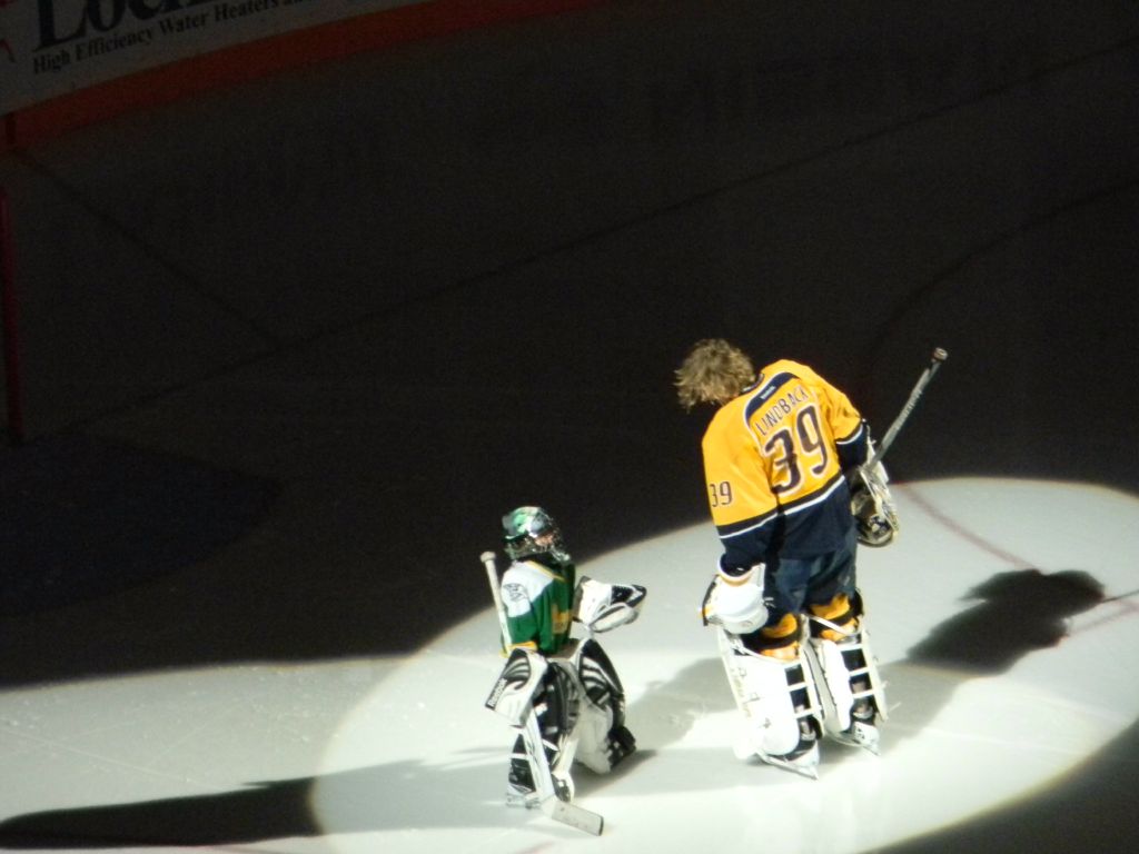 Lindback and little goalie (Jessica Wilson)
